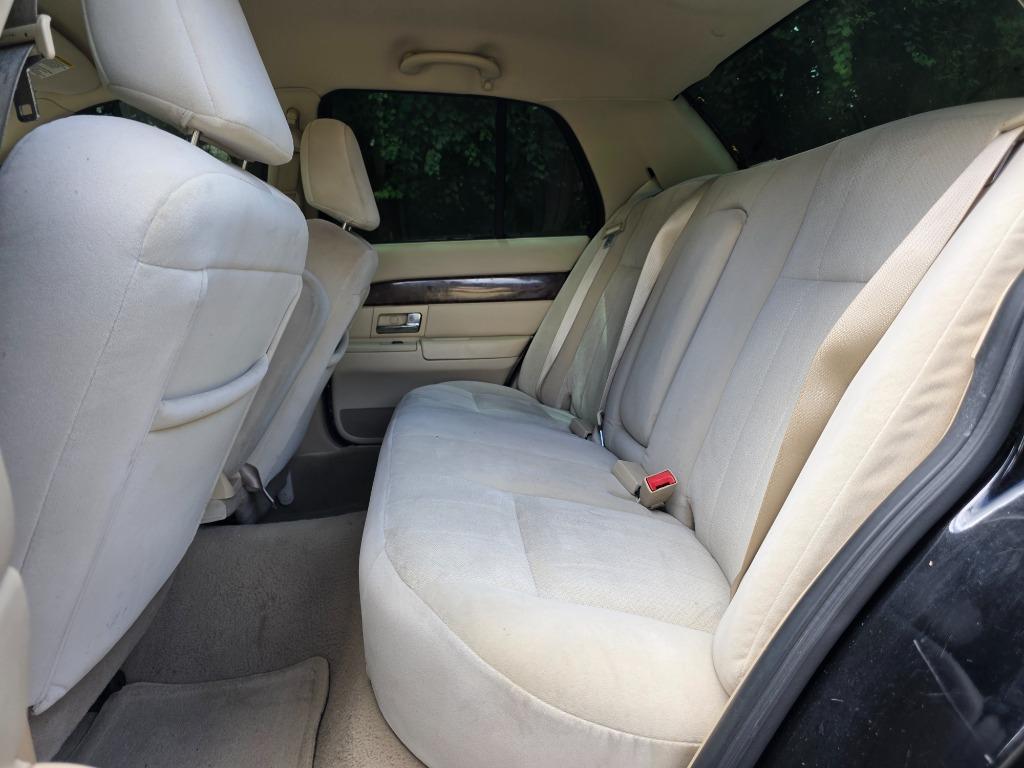 2008 Mercury Grand Marquis - $7,988