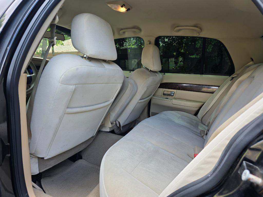 2008 Mercury Grand Marquis - $7,988