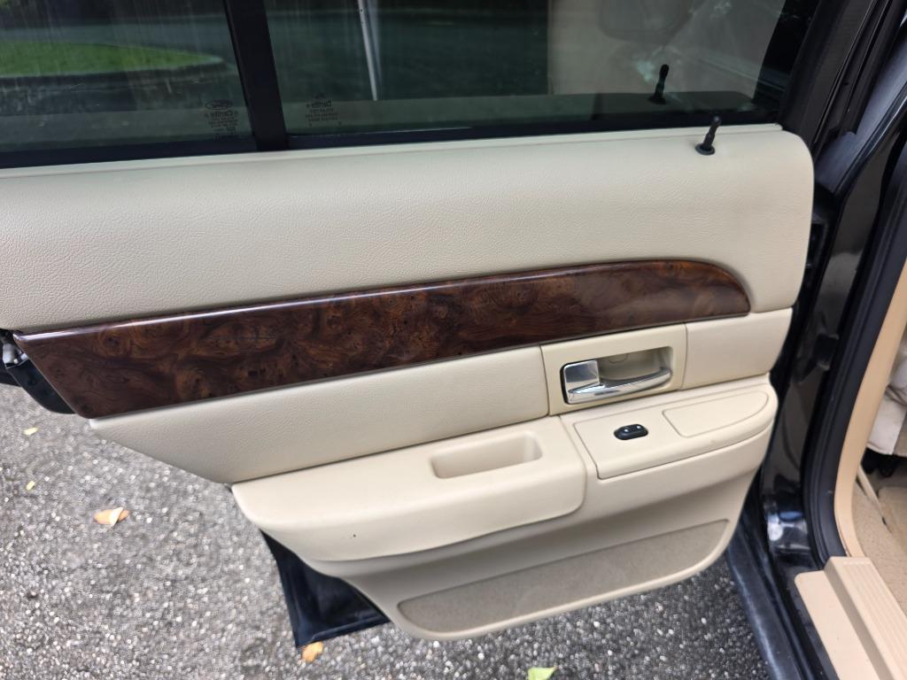 2008 Mercury Grand Marquis - $7,988