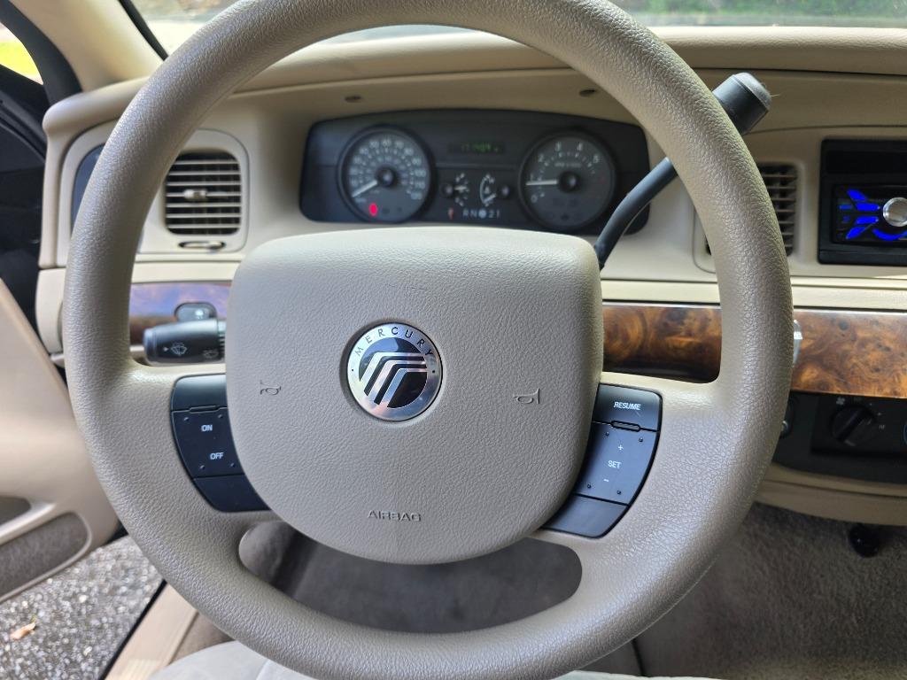 2008 Mercury Grand Marquis - $7,988