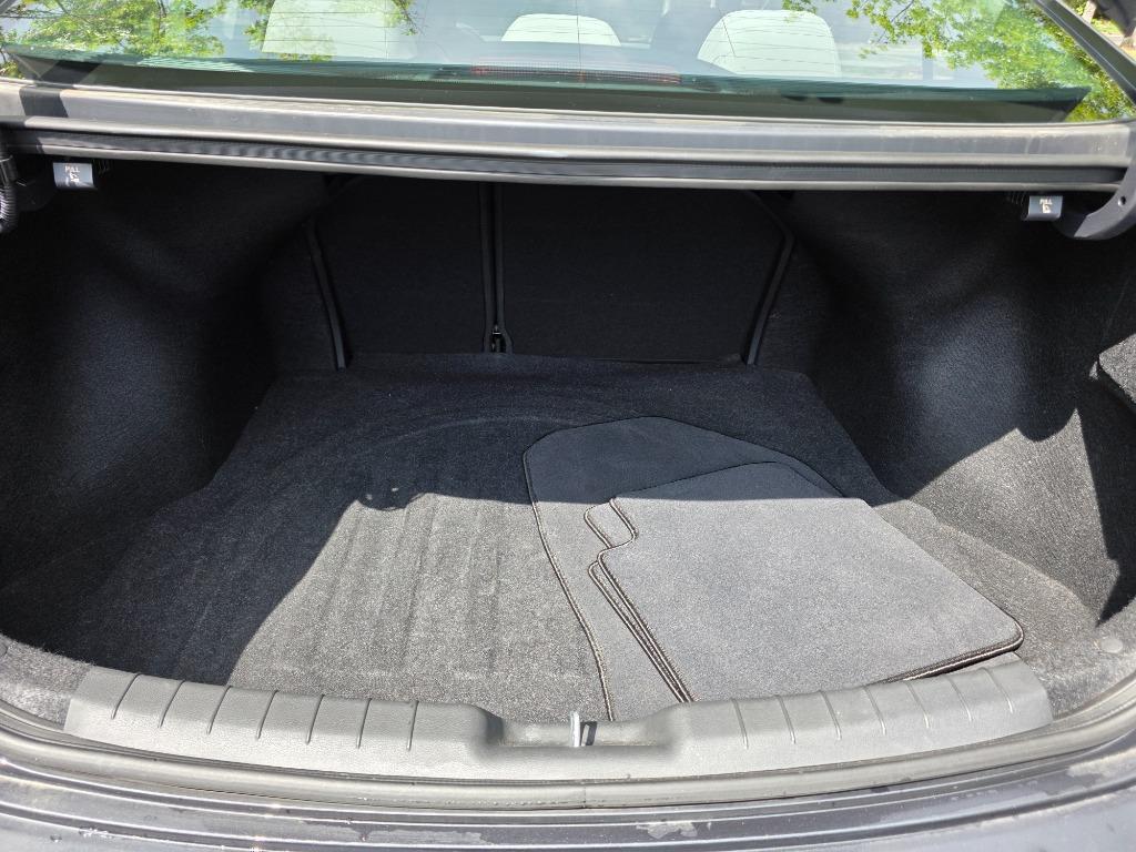 2020 Hyundai Elantra - $15,990