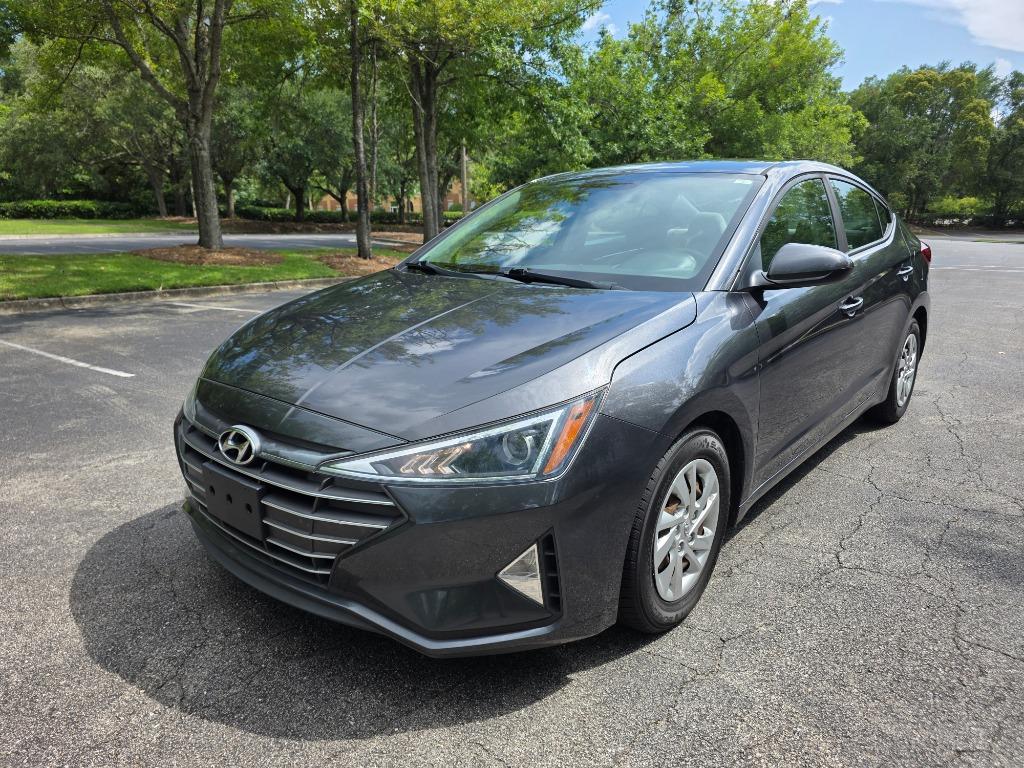 2020 Hyundai Elantra - $15,990