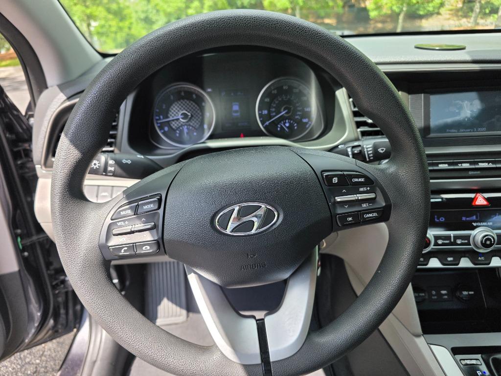 2020 Hyundai Elantra - $15,990