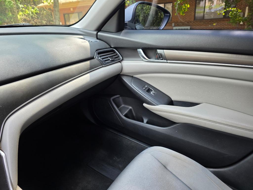 2019 Honda Accord - $18,990