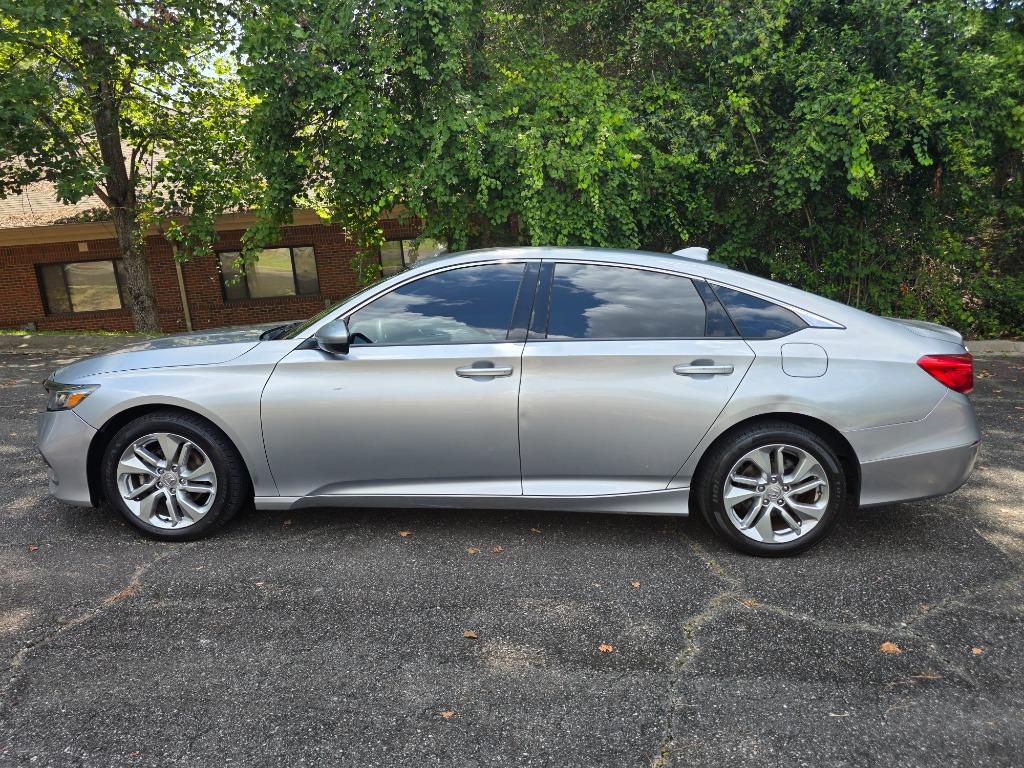 2019 Honda Accord - $18,990