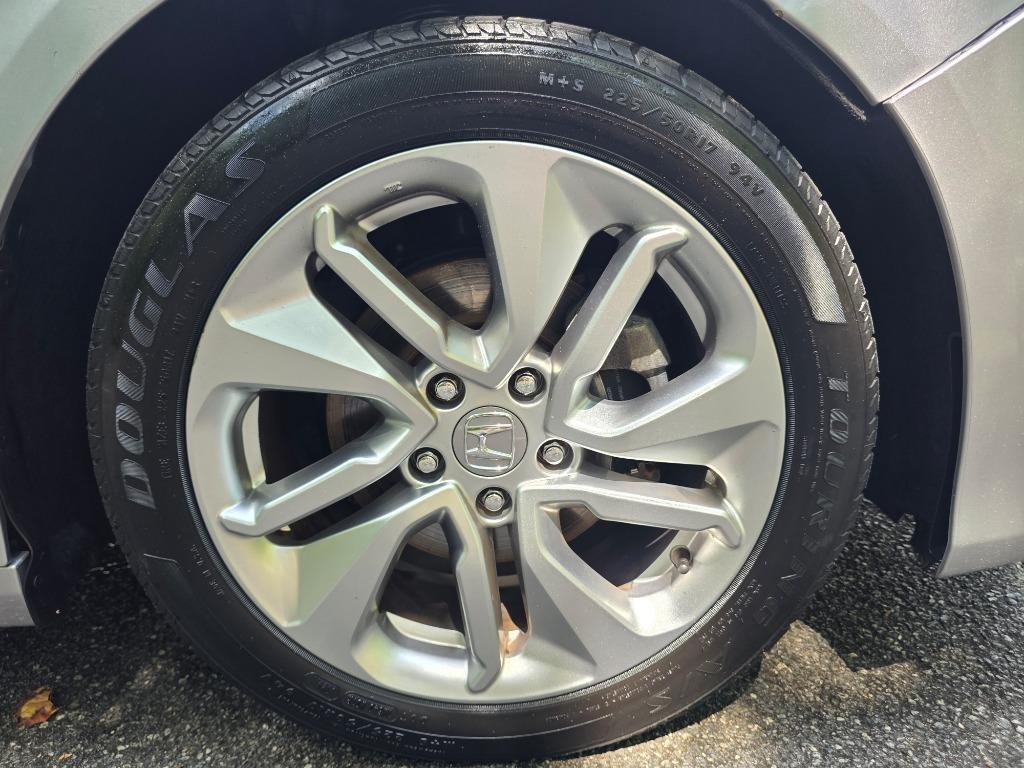 2019 Honda Accord - $18,990