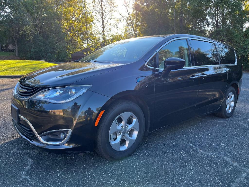 2018 Chrysler Pacifica - $21,990