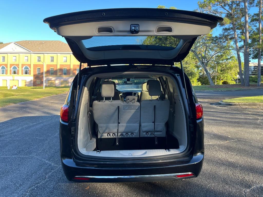 2018 Chrysler Pacifica - $21,990