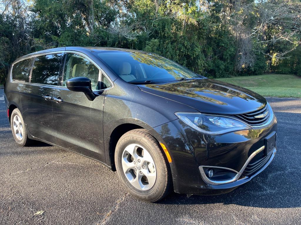 2018 Chrysler Pacifica - $21,990