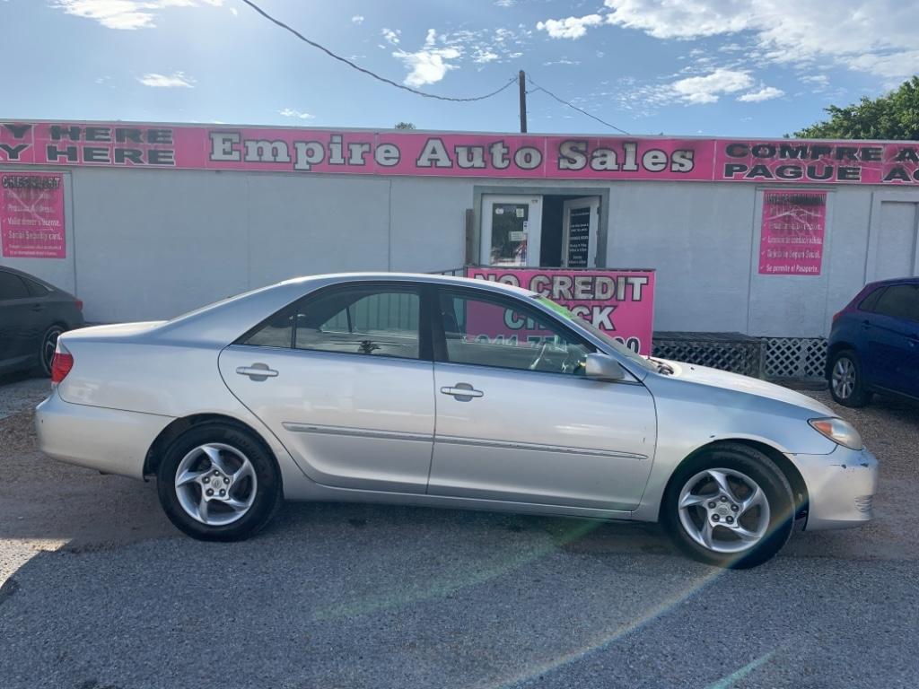 Photo of 2005 Toyota Camry Base in Bradenton, FL