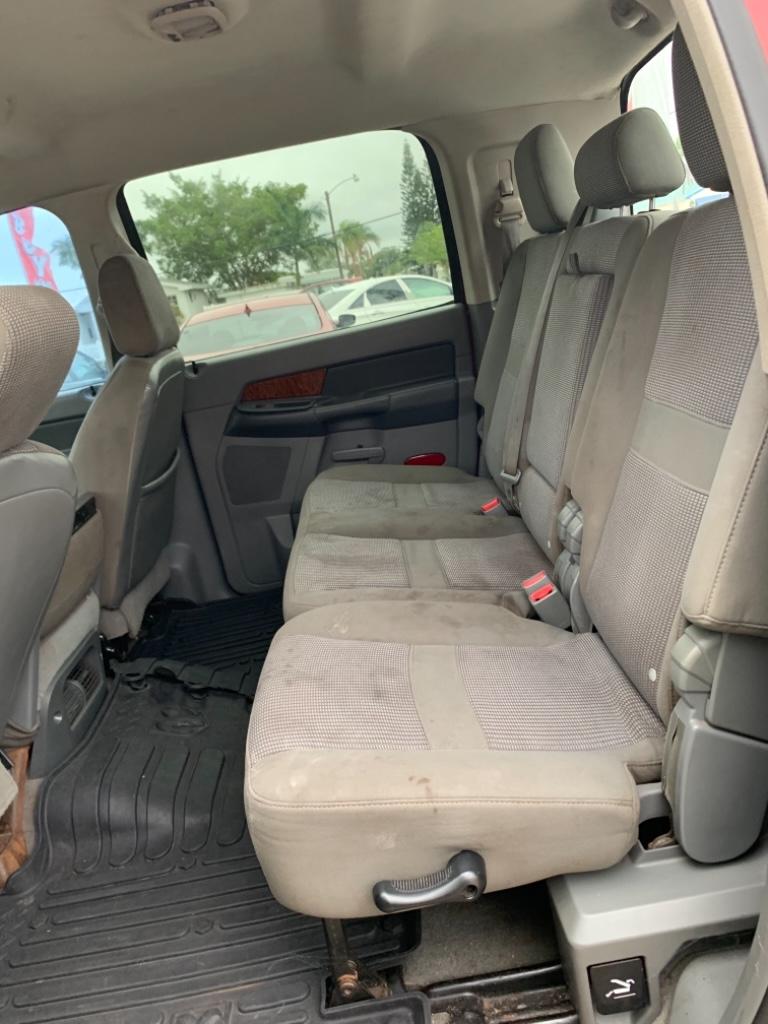 2006 Dodge Ram 1500 Laramie:10