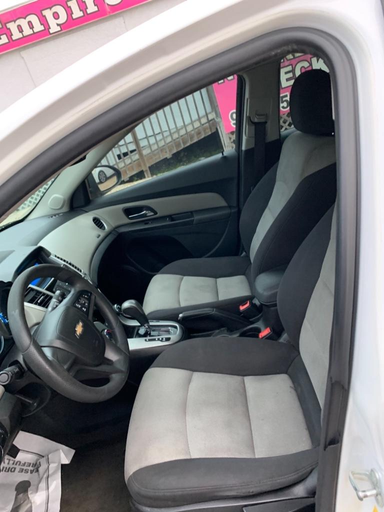 2015 Chevrolet Cruze LS:4890r