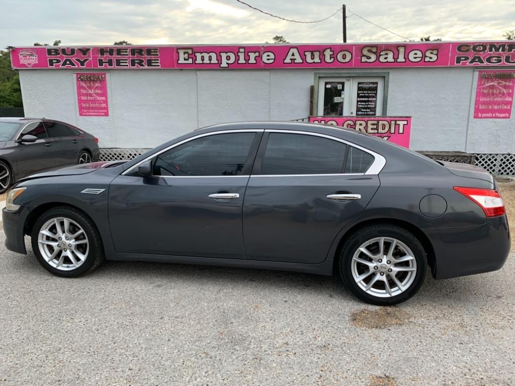 Photo of 2009 Nissan Maxima S in Bradenton, FL 2009 Nissan Maxima S  5030r