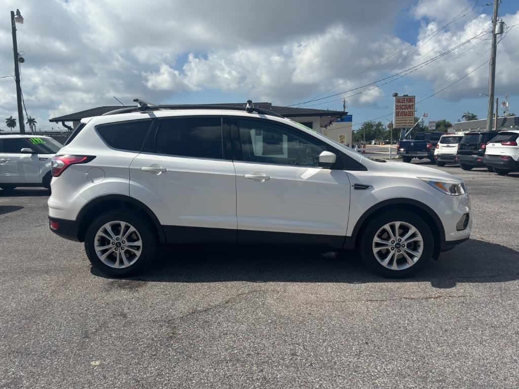 2018 Ford Escape SE:5381R