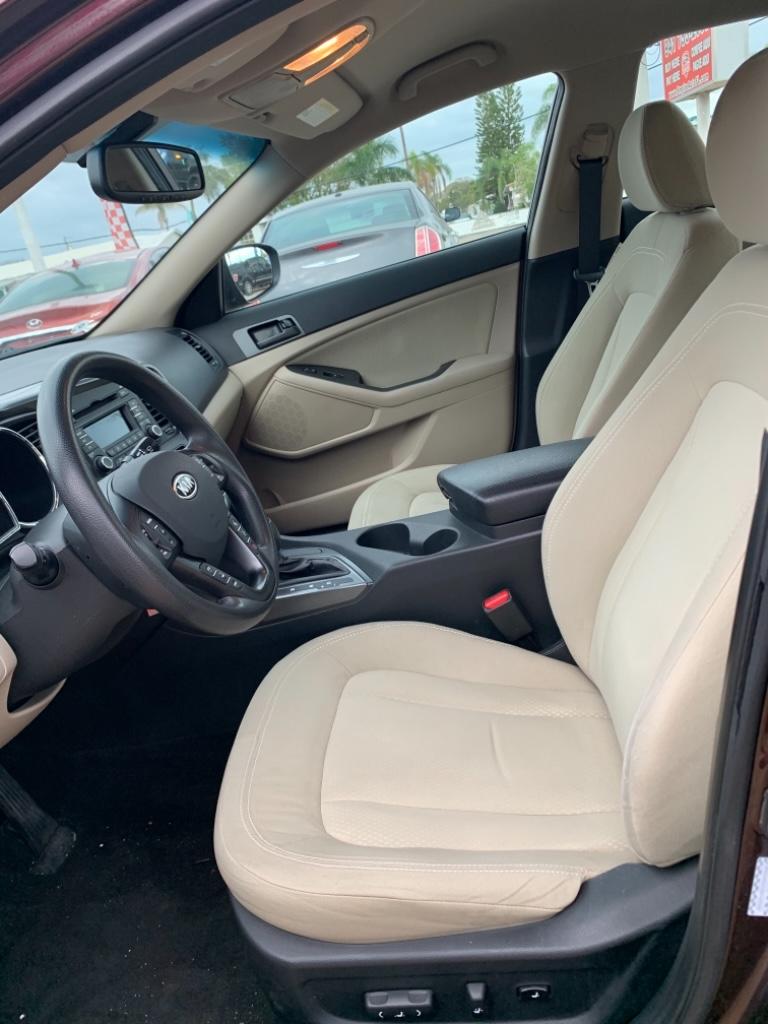 2011 Kia Optima LX:5489