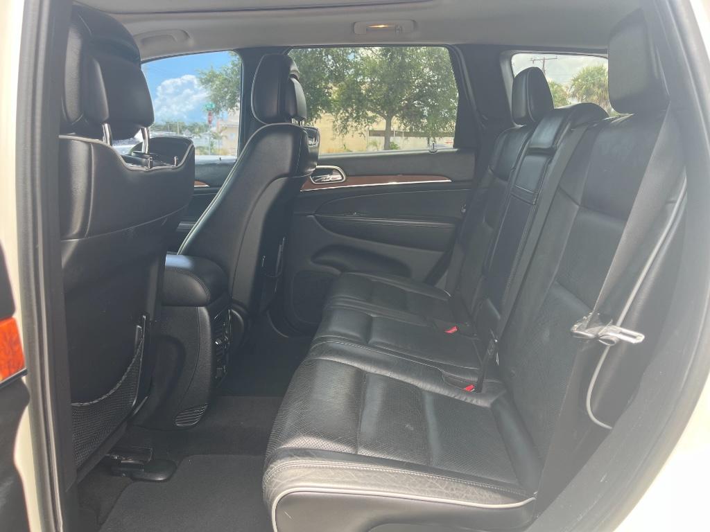 2011 Jeep Grand Cherokee Overland:5528R