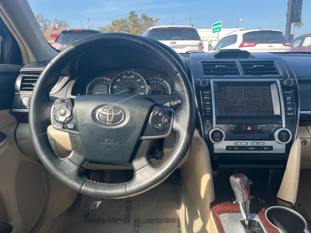 2012 Toyota Camry SE  5559RR
