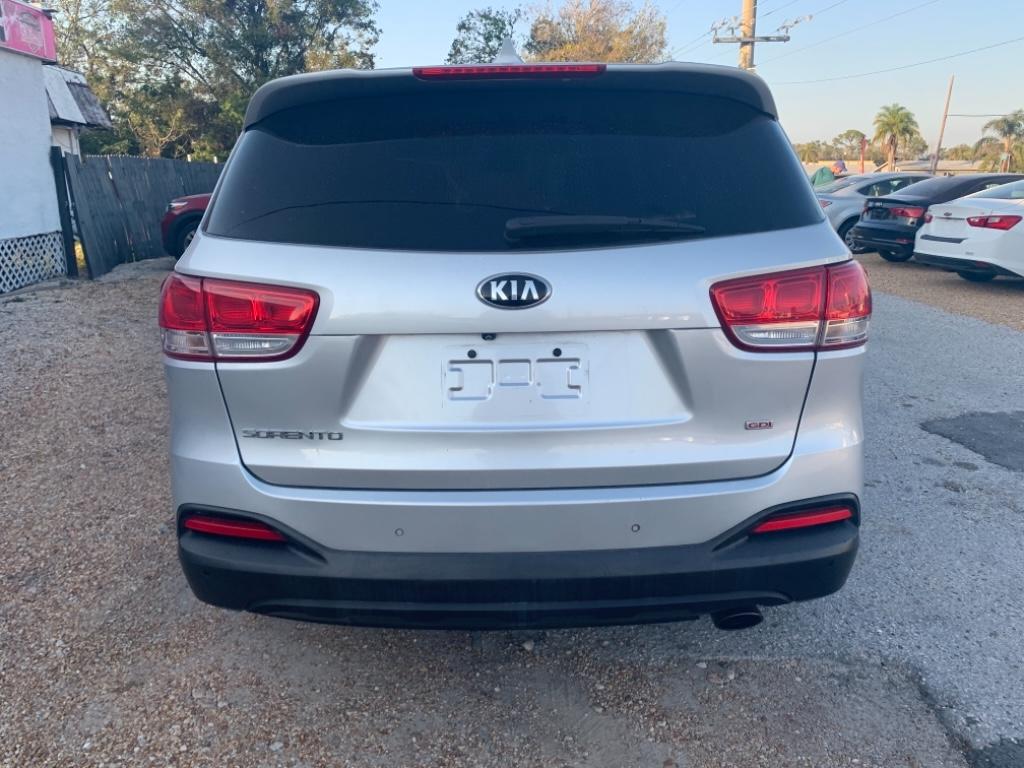 2016 Kia Sorento L:5616R