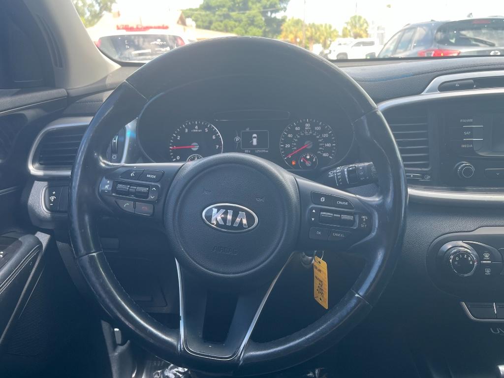 2016 Kia Sorento L:5616R