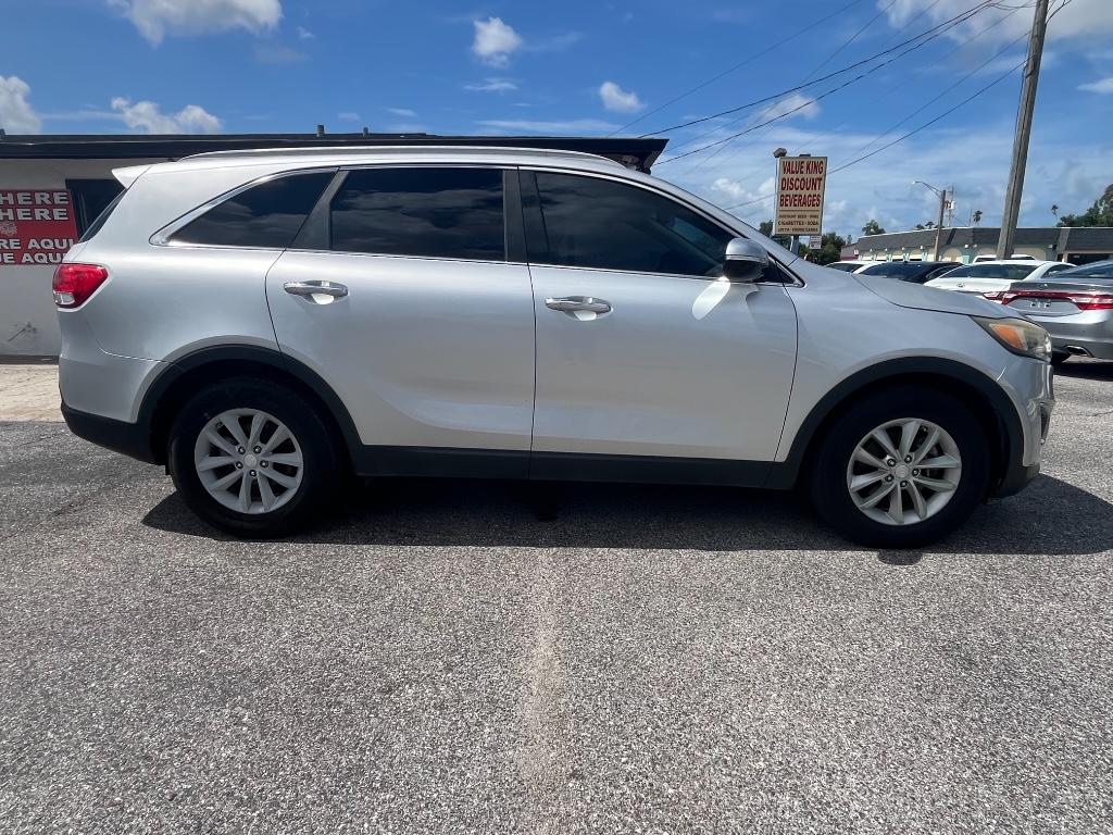 2016 Kia Sorento L:5616R