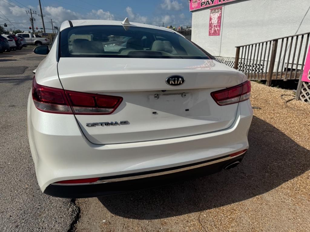 2016 Kia Optima LX:5674R