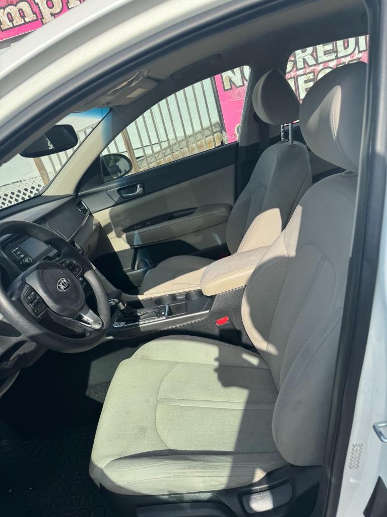 2016 Kia Optima LX:5674R