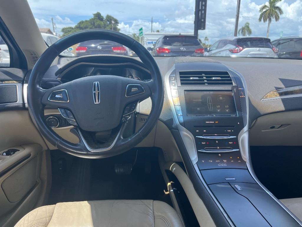 2015 LINCOLN MKZ Base:5686RR