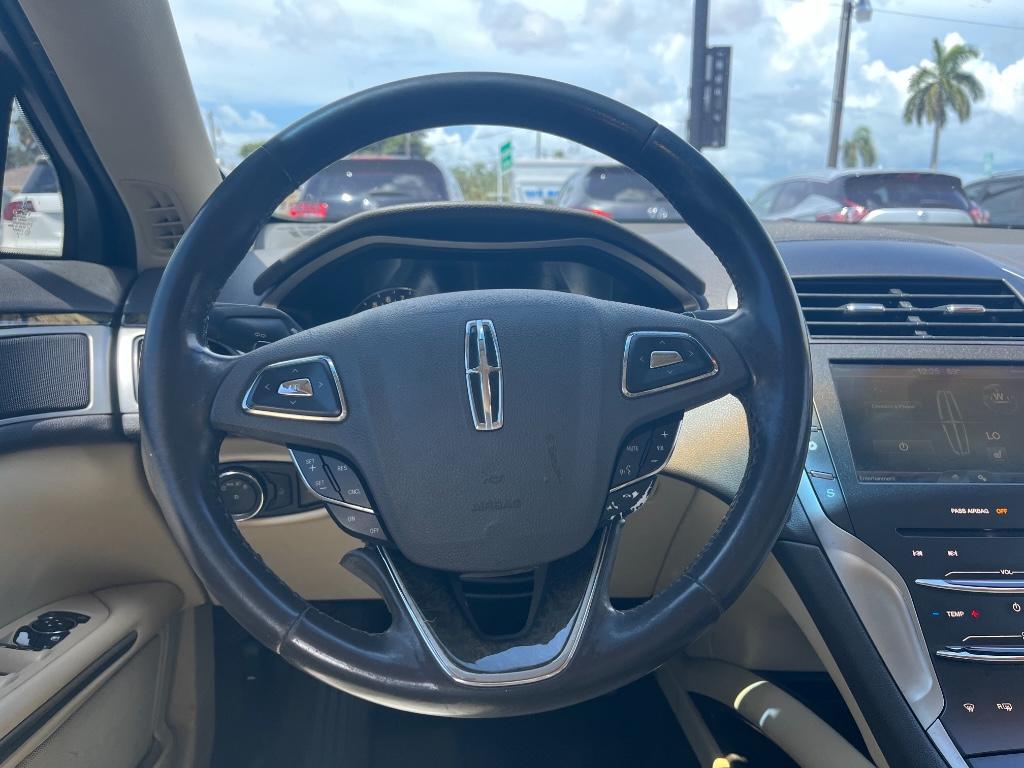 2015 LINCOLN MKZ Base:5686RR