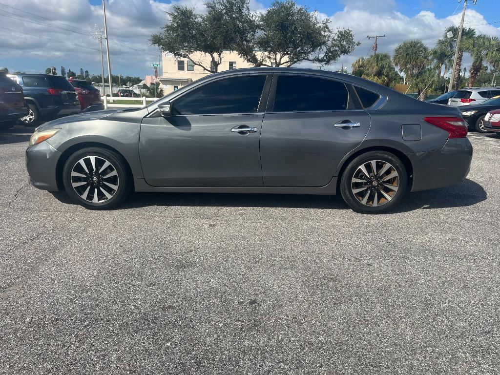 2018 Nissan Altima S  5716R