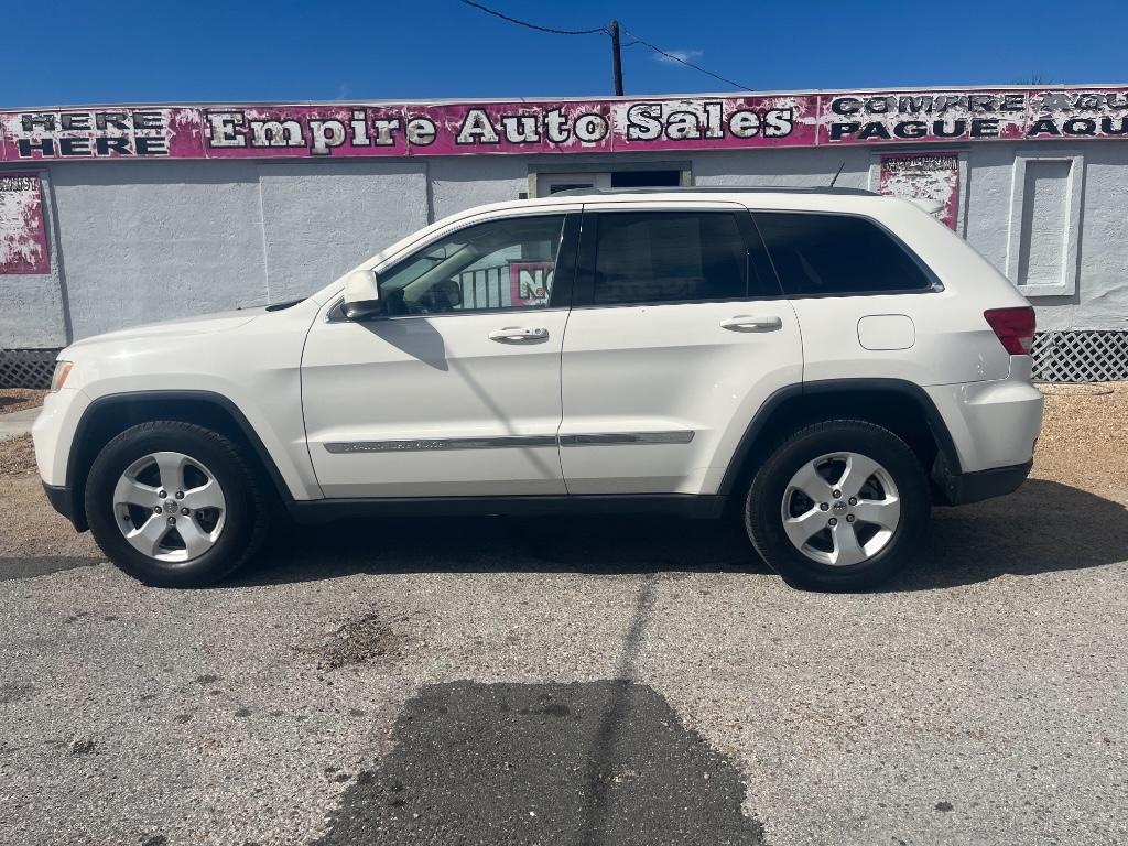 Photo of 2012 Jeep Grand Cherokee Laredo in Bradenton, FL 2012 Jeep Grand Cherokee Laredo  5740