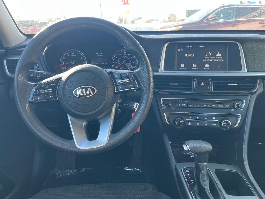 2020 Kia Optima LX:5747