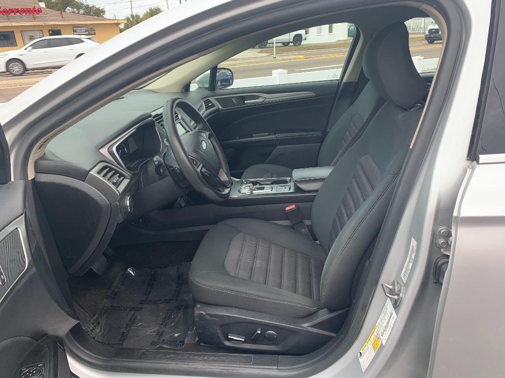 2019 Ford Fusion SE:5763