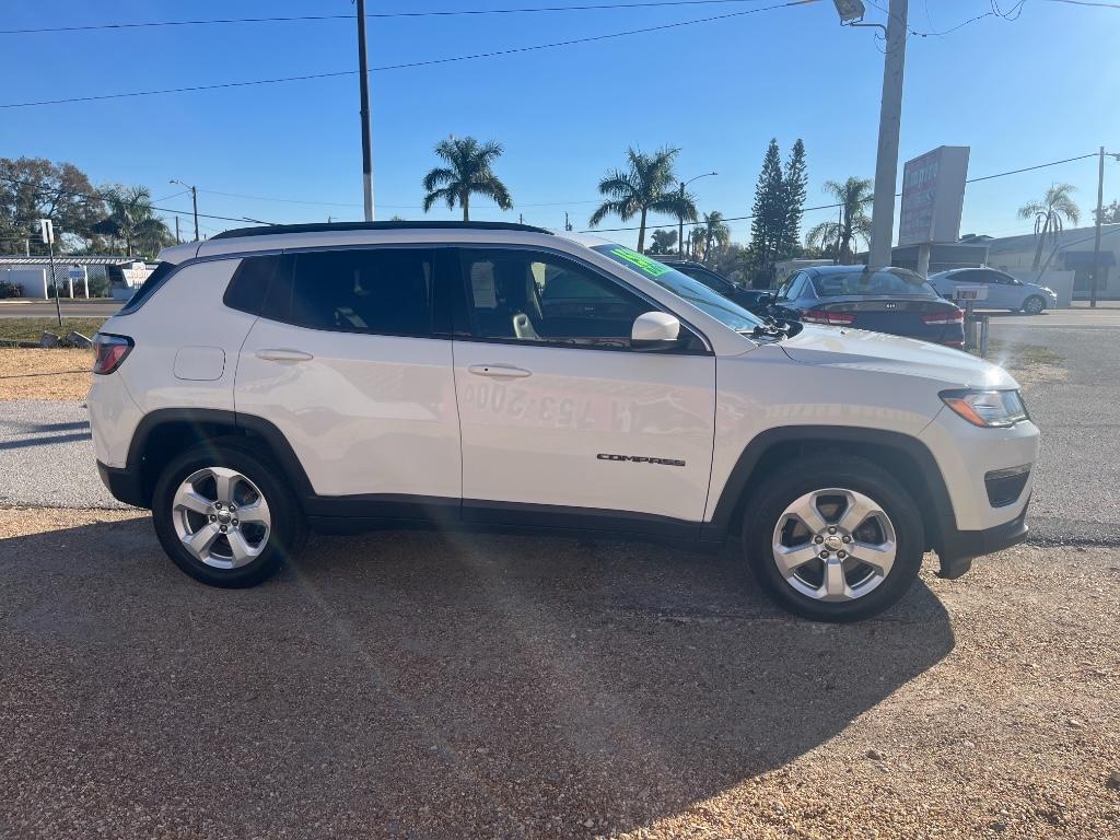 2018 Jeep Compass Latitude:5764
