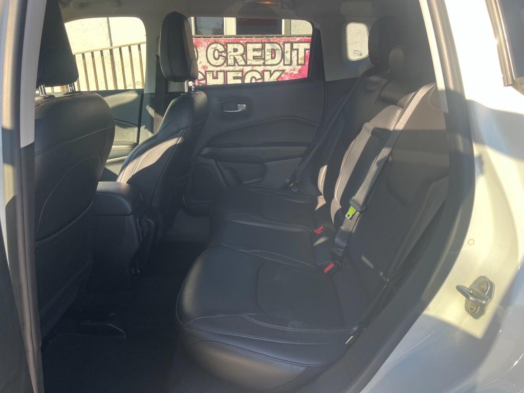 2018 Jeep Compass Latitude:5764