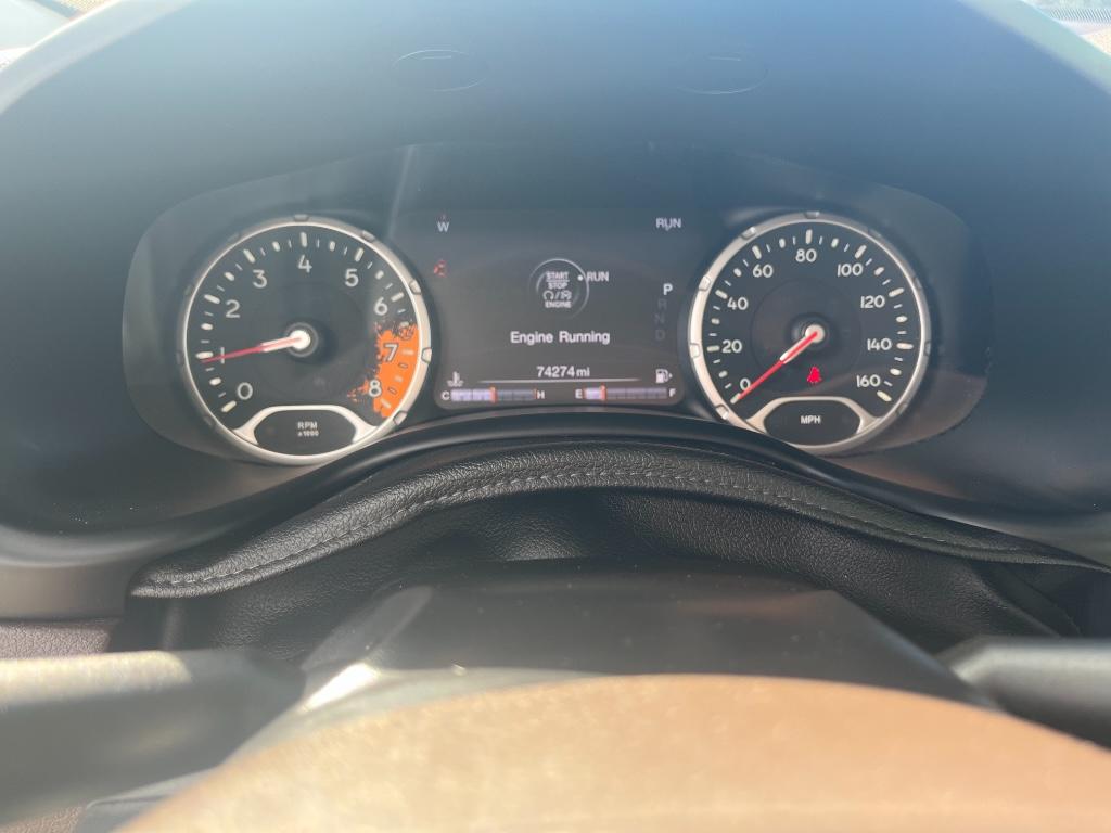 2015 Jeep Renegade Limited:5782