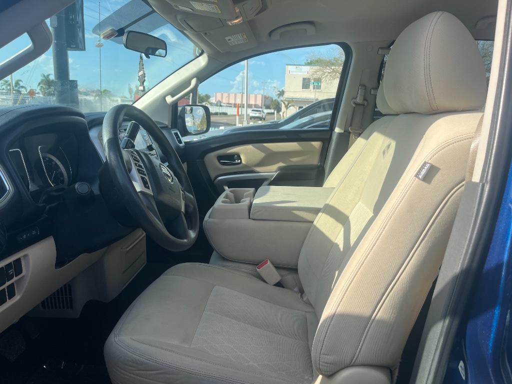 2017 Nissan Titan Platinum:5787