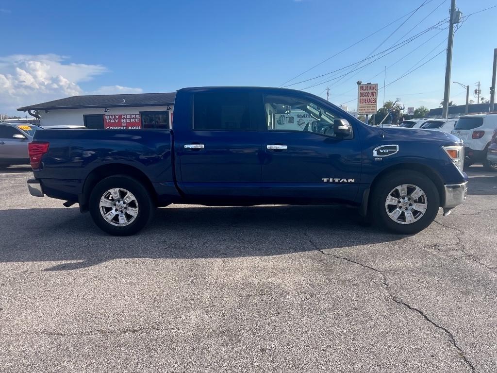 2017 Nissan Titan Platinum:5787