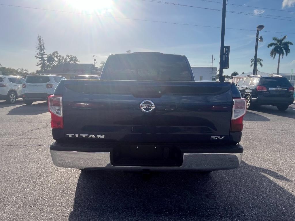 2017 Nissan Titan Platinum:5787