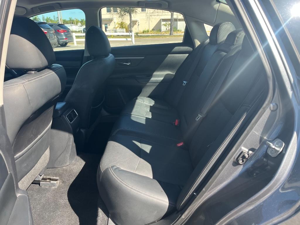 2017 Nissan Altima Base:5795