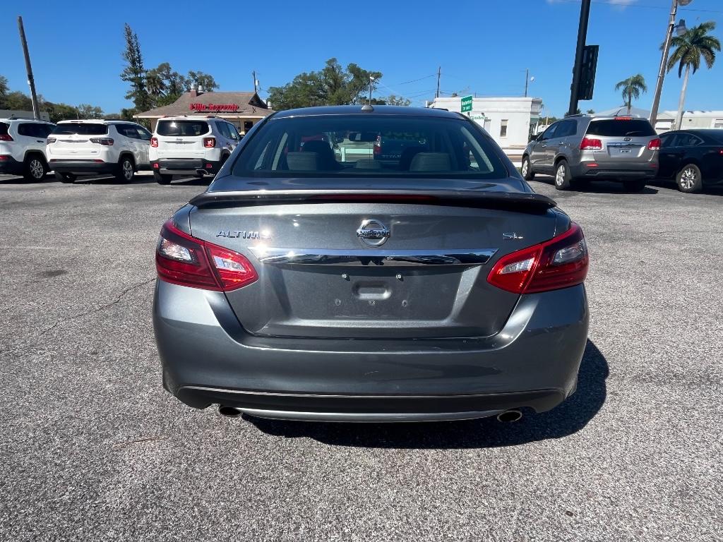 2017 Nissan Altima Base:5795