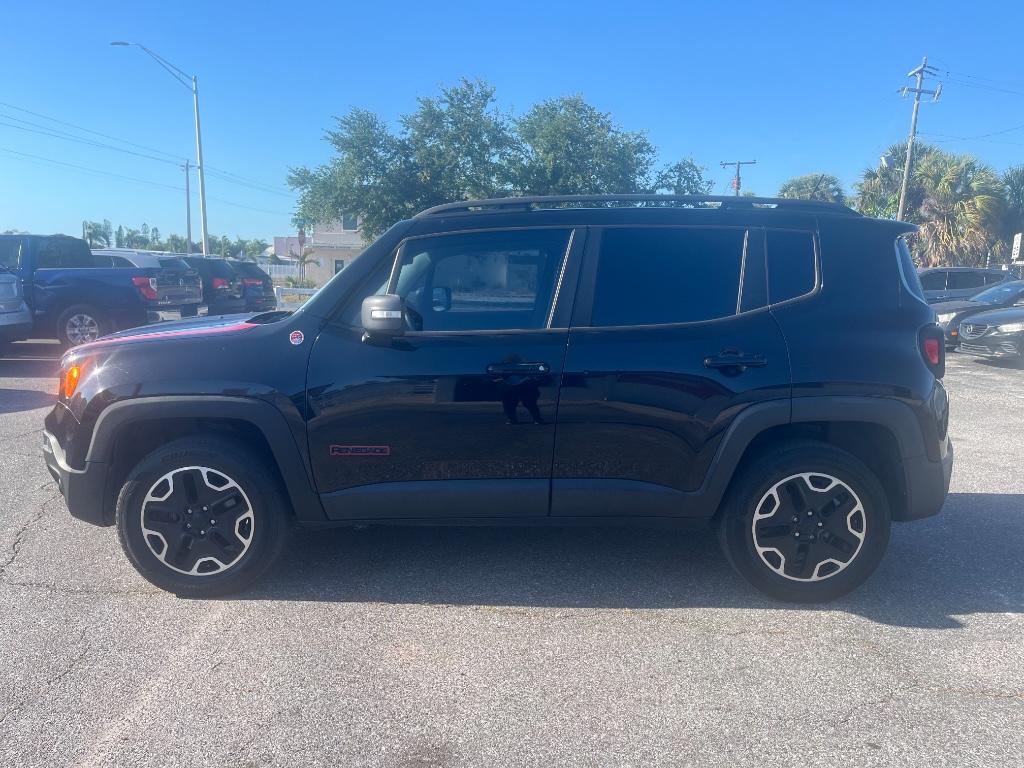 2017 Jeep Renegade Trailhawk  5798