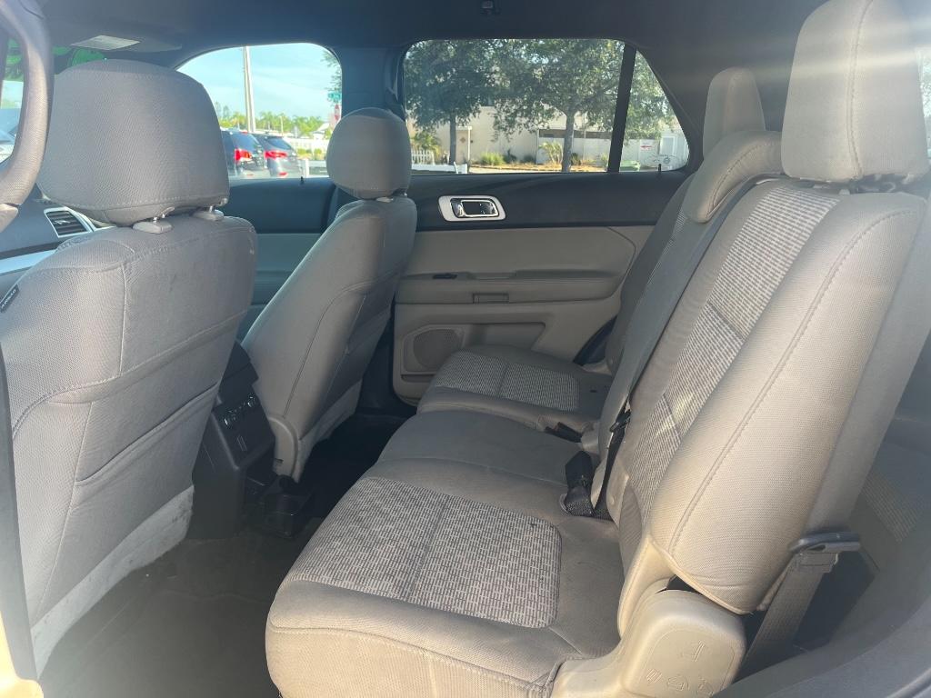 2015 Ford Explorer XLT:5806