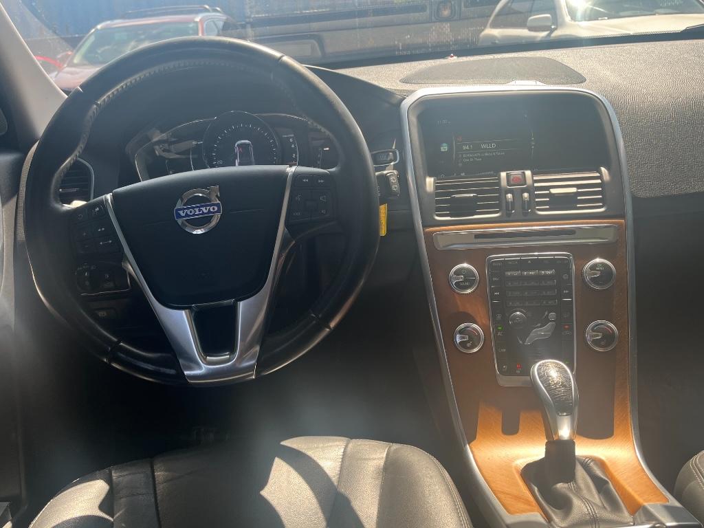 2016 Volvo XC60 T6 Platinum:5808