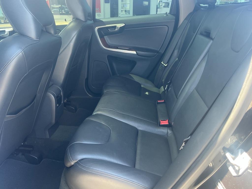 2016 Volvo XC60 T6 Platinum:5808