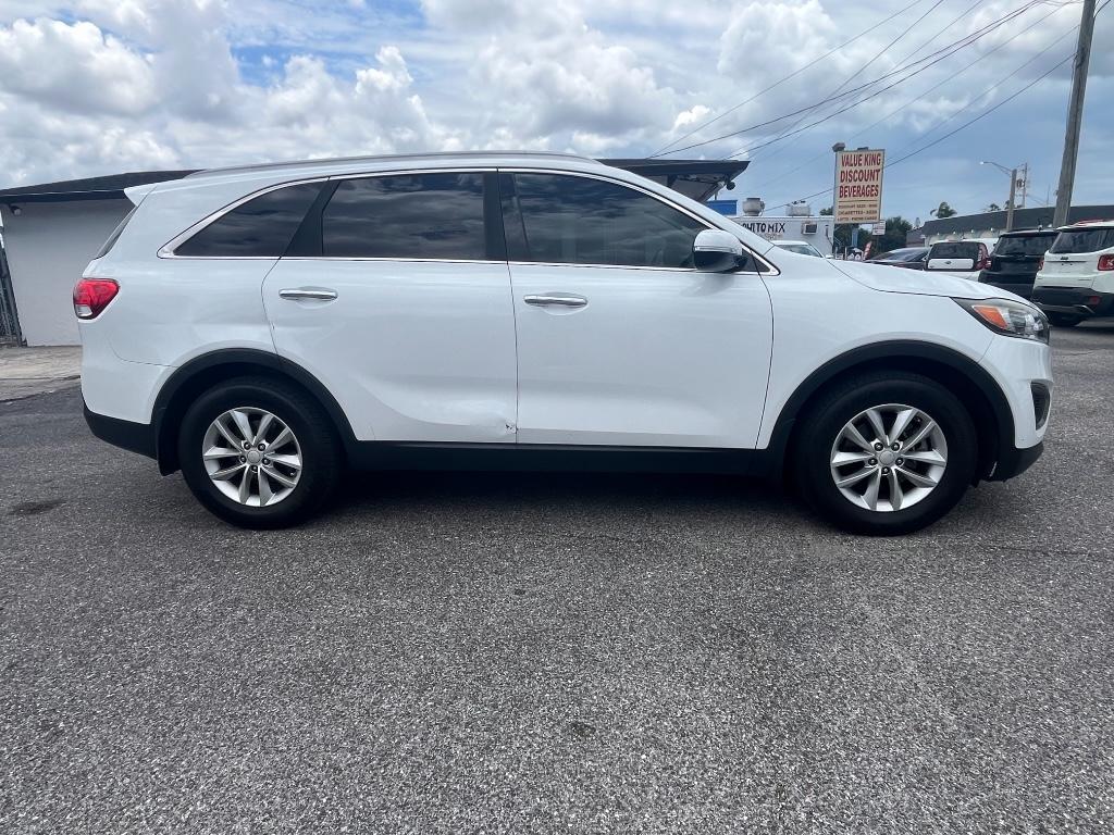 2016 Kia Sorento L:5816