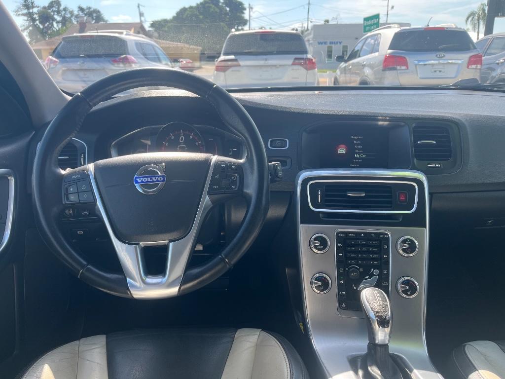 2017 Volvo V60 - $10,995