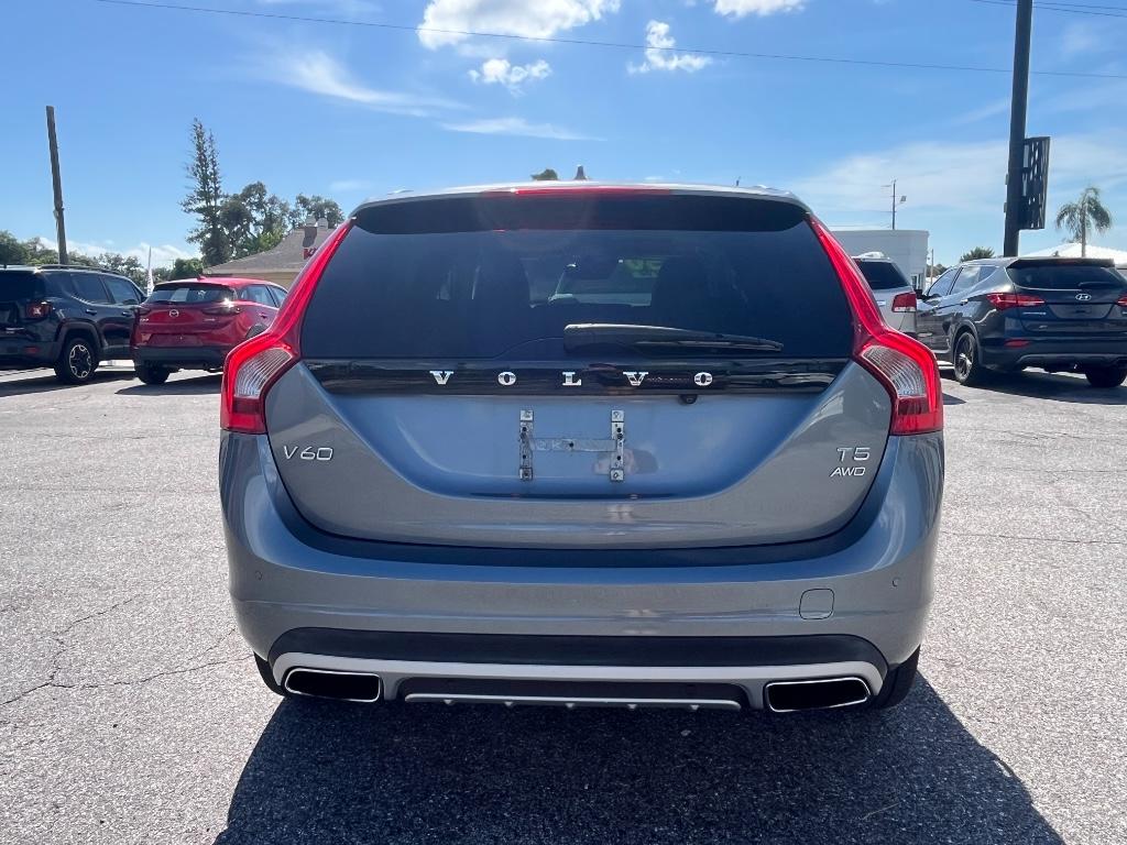 2017 Volvo V60 - $10,995