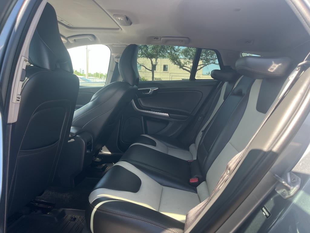 2017 Volvo V60 - $10,995