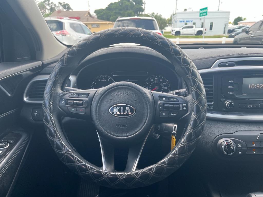 2016 Kia Sorento L:5829