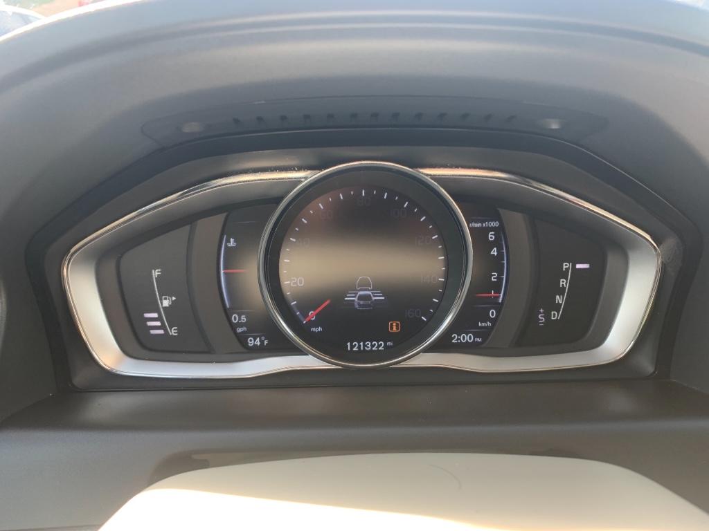 2016 Volvo XC60 T5 Platinum:5842